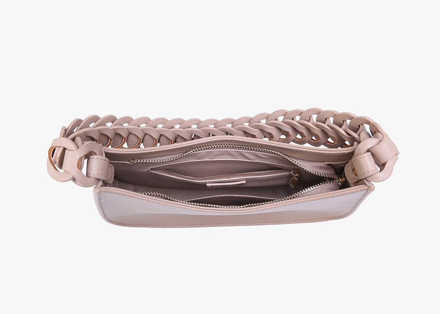 Petra Curved Chain Shoulder Bag: Light Grey